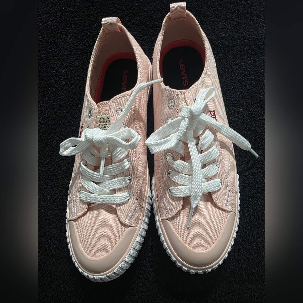Levi's Pink Sneakers with Chunky Sole and Suede Finish
